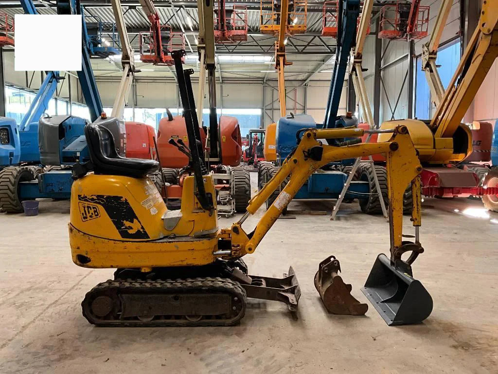 Mini-Pelle JCB 8008 – 2007 + 3 Godets