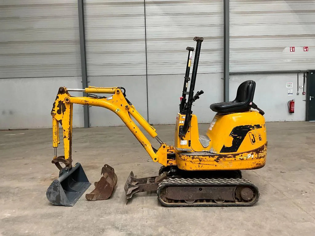 Mini-Pelle JCB 8008 – 2007 + 3 Godets