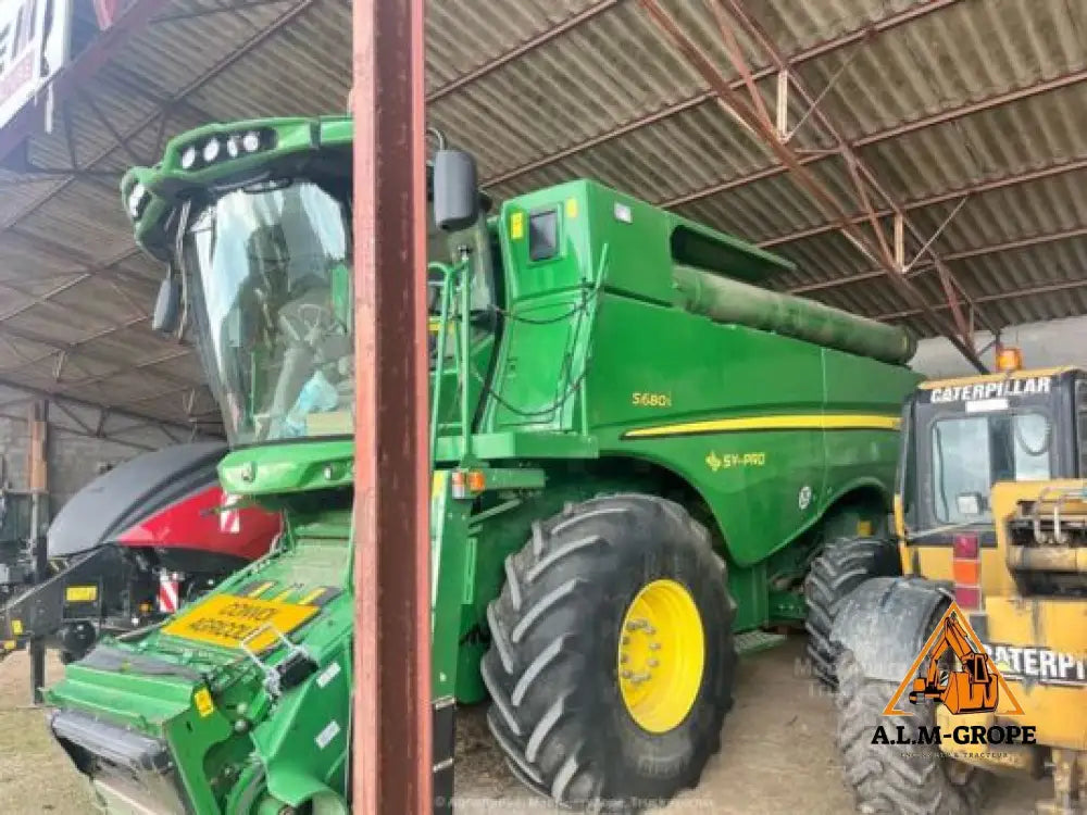 Moissonneuse-batteuse John Deere S680I