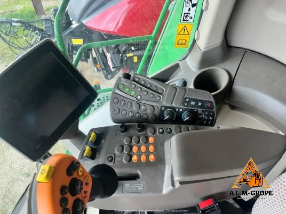 Moissonneuse-batteuse John Deere S680I