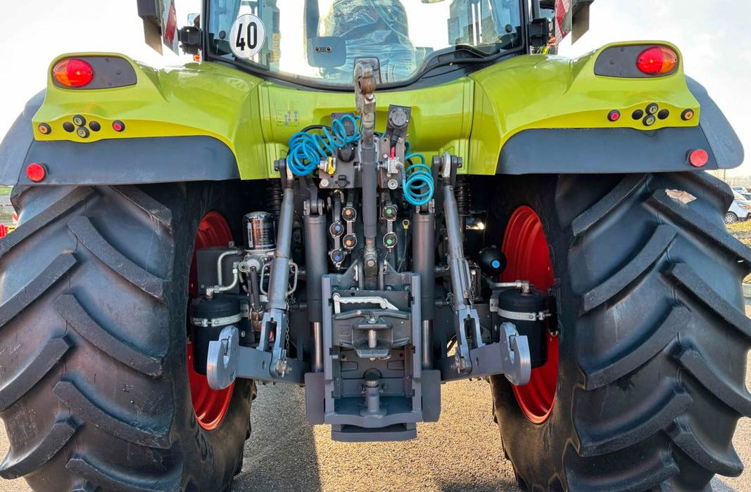 Tracteur agricole Claas ARION 610