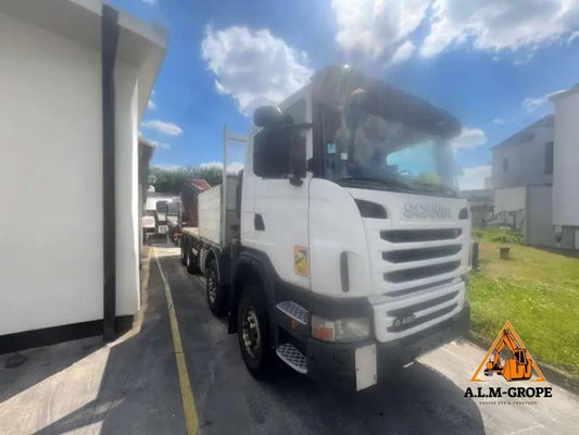 Camion Plateau Scania G480 8X4 avec Grue Fassi