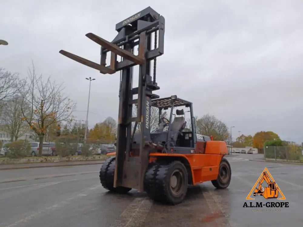 Chariot élévateur Diesel Doosan D1808-S