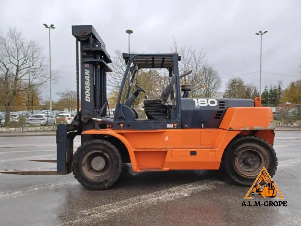 Chariot élévateur Diesel Doosan D1808-S