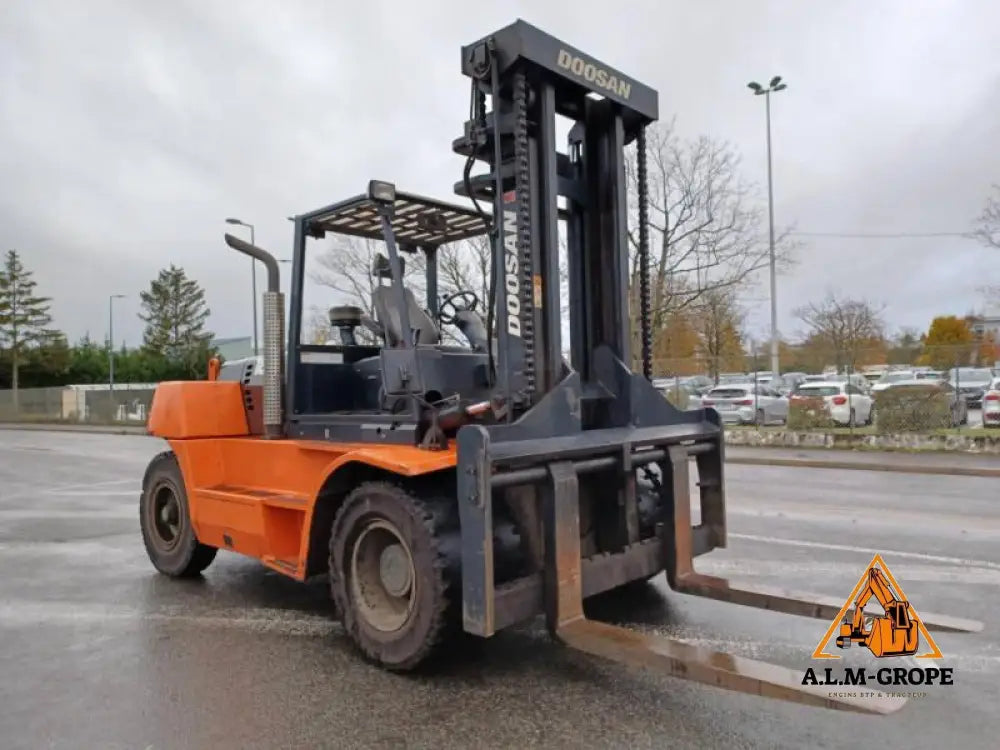 Chariot élévateur Diesel Doosan D1808-S