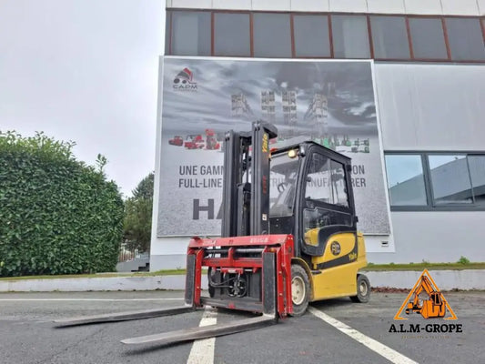 Chariot élévateur Électrique Yale ERP35 VL – Performance confort et sécurité