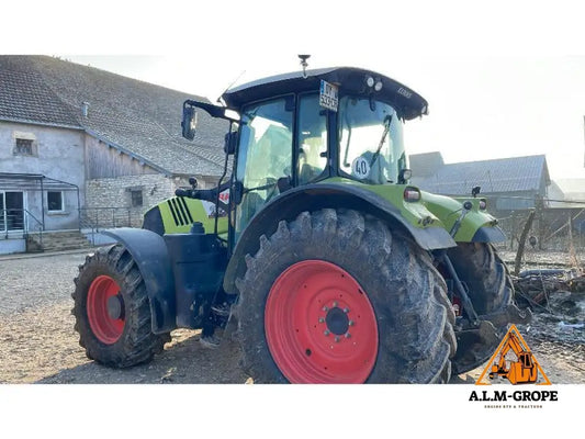 Tracteur Claas Axion 820 CEBIS